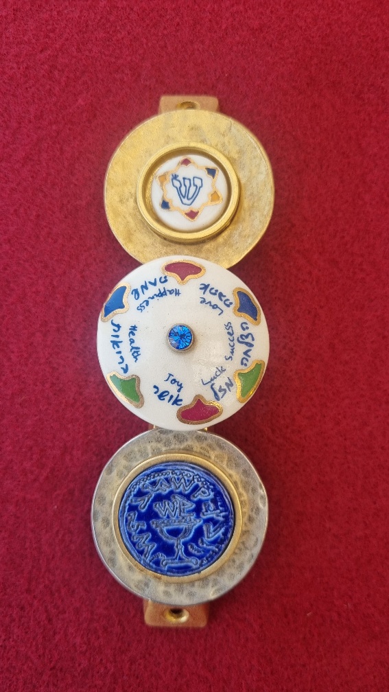 Mezozah With draydel and Israeli ancient coin - בית הסביבון